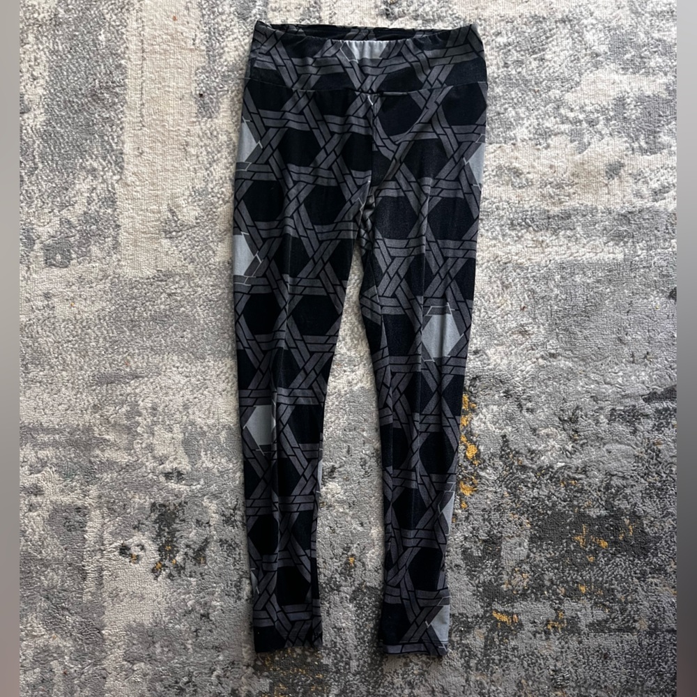 LuLaRoe Black and Gray Patterned Leggings